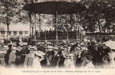 Le kiosque de la gare à Charleville-Mézières